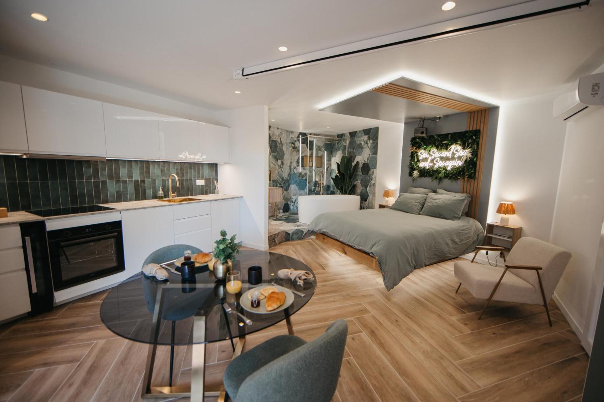Love & Sunsets Suite Sausset-les-Pins Eksteriør bilde