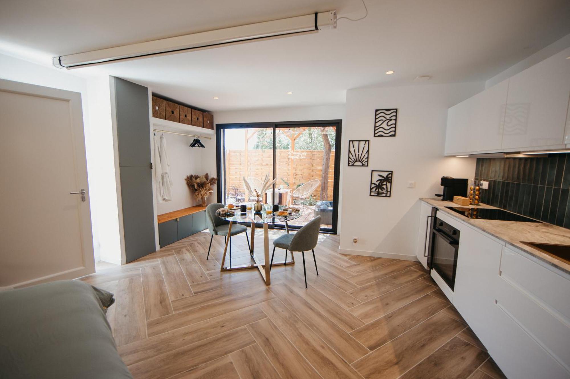Love & Sunsets Suite Sausset-les-Pins Eksteriør bilde